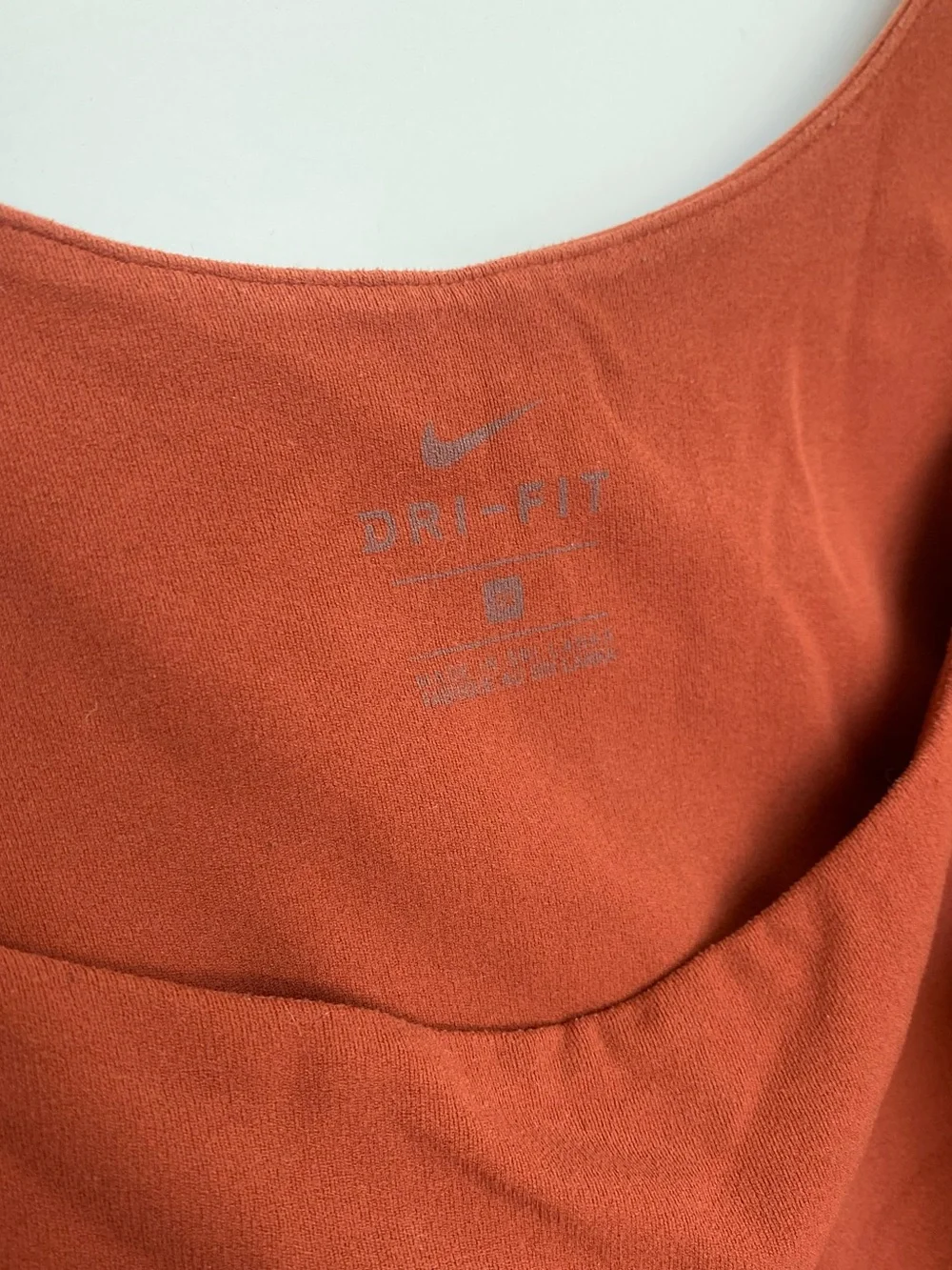 NIKE Women’s Sports Bra - Dri-FIT Cropped Yoga Tank - Burnt Orange Rust Size 2X
